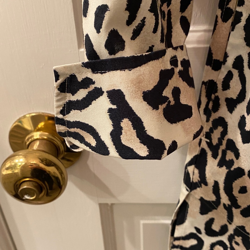 Chico's Animal Print Long Shirt/ Tunic - Picture 6 of 12